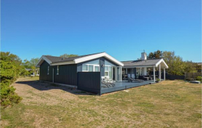 4 Bedroom Beach Front Home In Ebeltoft, Ebeltoft